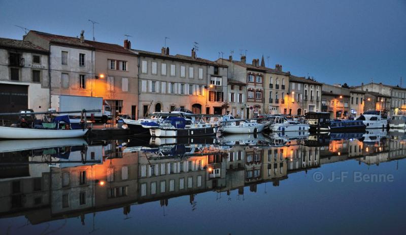 Casa Du Bassin Bed & Breakfast Castelnaudary Bagian luar foto